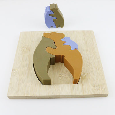 くまの形の子供のMontessoriの学習のための木のおもちゃのジグソーパズル