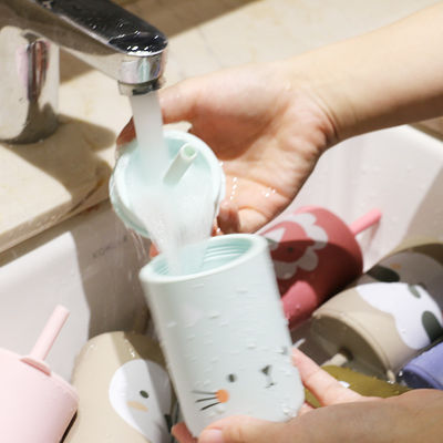 BPAの幼児の子供の飲むことのための自由なわらのコップのシリコーンのコーヒー・マグ