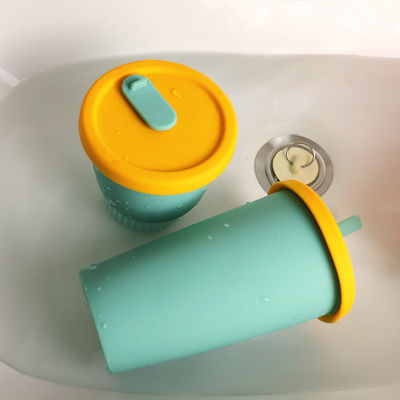 熱い証拠の茶ミルク ジュース300ml 350mlのための携帯用シリコーンの子供のコップ