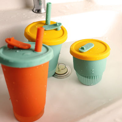 熱い証拠の茶ミルク ジュース300ml 350mlのための携帯用シリコーンの子供のコップ