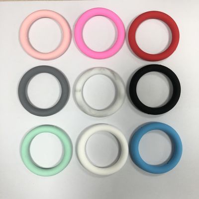 卸し売りPISSENのシリコーンのDIYのkeychainsのための焦点Oリングのビード