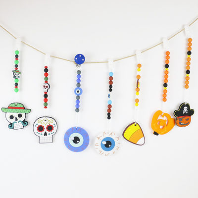 ハロウィンのkeychains 0-36か月の間柔らかく、適用範囲が広いシリコーンTeether赤ん坊DIYのシリコーンのteetherの