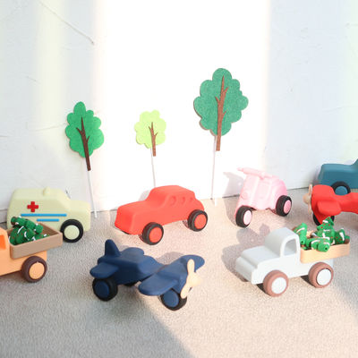 新着品 赤ちゃんのための安全シリコン車 可愛い救急車 スリップ 遊具