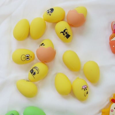 シリコン 歯磨き珠 柔らかい 安全 耐久性 イースター シリコン 卵 鉛筆 作りの穴
