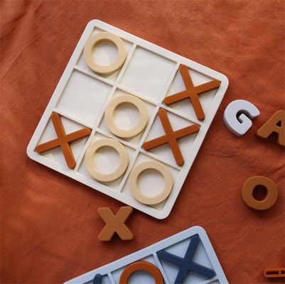 MOQ 50 セット シリコン XO ティックタック 指のパズル オーダーメイド ロゴ カラー BPA 無料 CE 証明書 シリコン 玩具