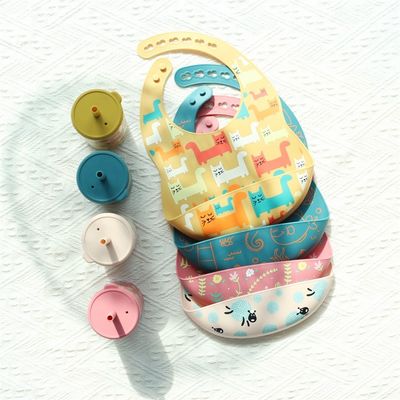 OEM 清潔に簡単 シリコン ベビー ビブ 0-4 歳 赤ちゃん 給餌 プリント シリコン ビブ カップ
