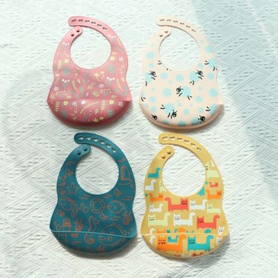 OEM 清潔に簡単 シリコン ベビー ビブ 0-4 歳 赤ちゃん 給餌 プリント シリコン ビブ カップ