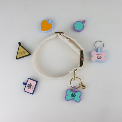 BPAフリーシリコン サイレント 犬のタグ 色彩のシリコン 犬の首のタグ 販売 ユニークなシリコン 犬のIDタグ アクセサリー