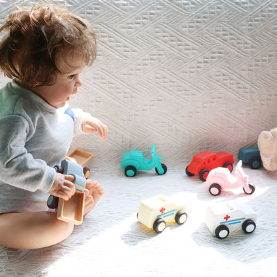 工場 卸売 シリコン 赤ちゃん 子供 車 玩具 ベビー モンテッソー 玩具 車 幼児 有機 歯