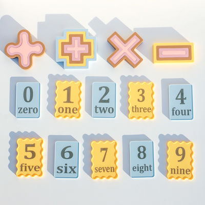 赤ちゃんのためのカスタムOEM ODMカスタムシリコンおもちゃ レーザー番号印刷 小板 10pcsパック 子供のための教育玩具セット