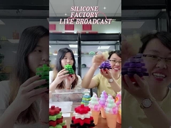 クリスマス ツリーの形のリング ブロックを積み重ねる可愛い人の柔らかいシリコーン