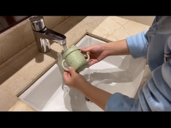 食品等級の幼児のシリコーンのコップのEco友好的な猫の子ネコの動物様式